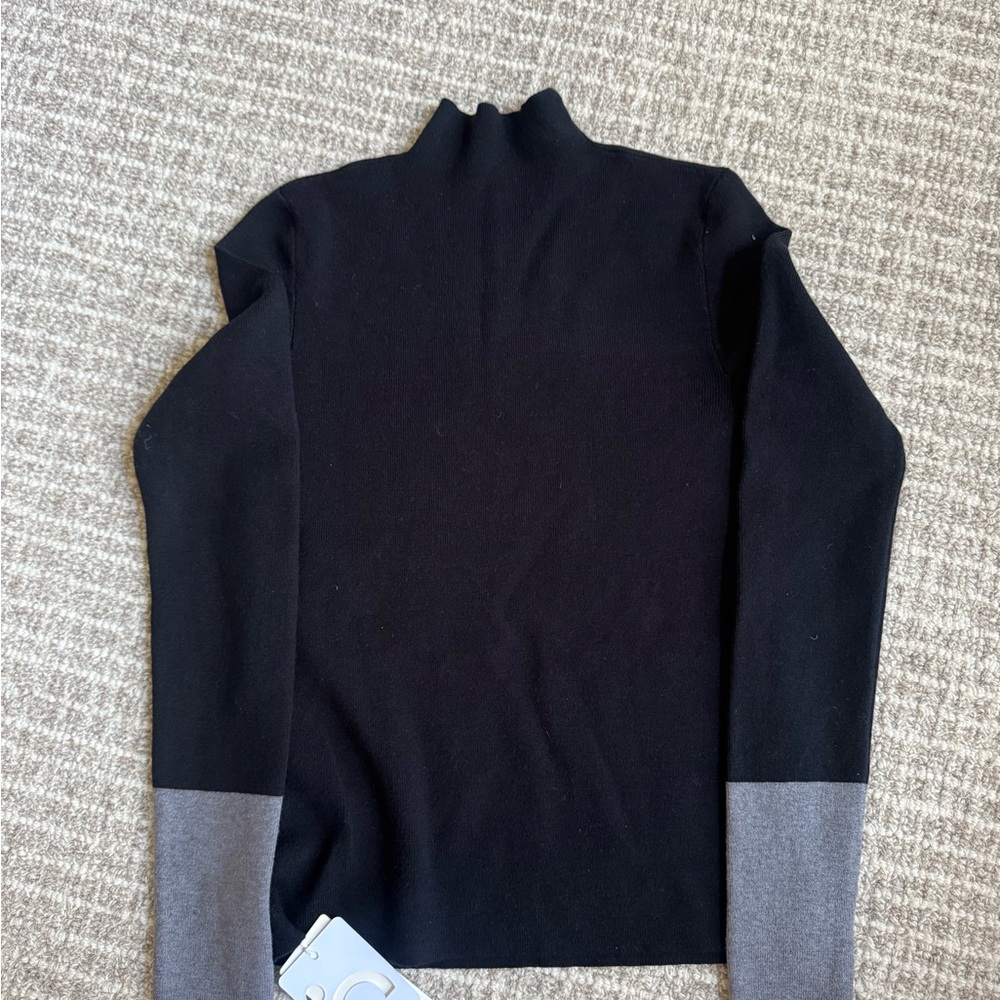 Black and Gray Women’s Sweater